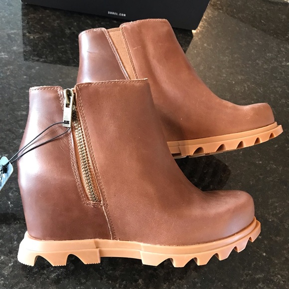 New Sorel Joan of Arctic Wedge III Zip Bootie, Brown Waterproof Leather Boots - Picture 14 of 16